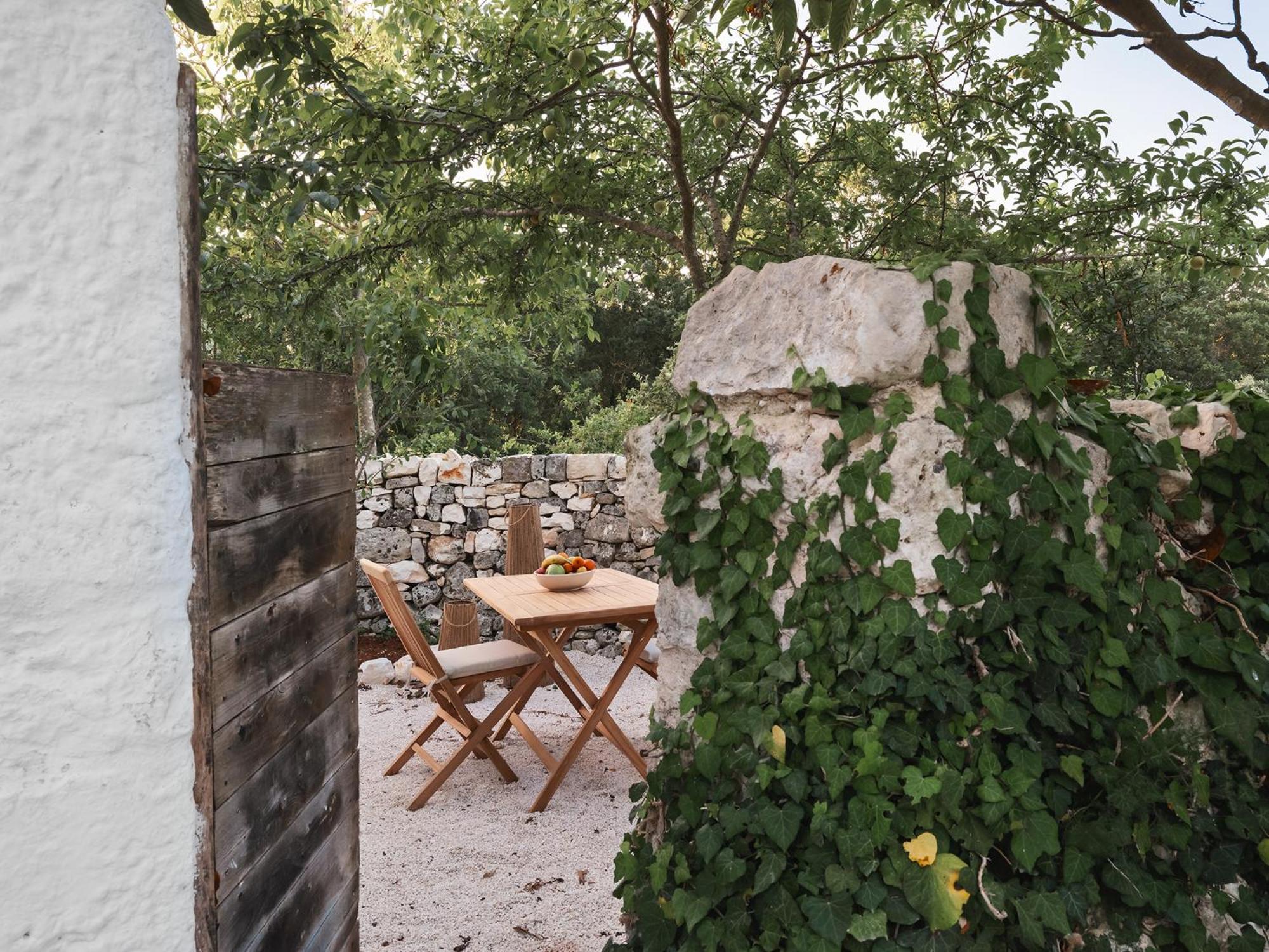 Trulli Del Bosco Bed & Breakfast Alberobello Exterior photo